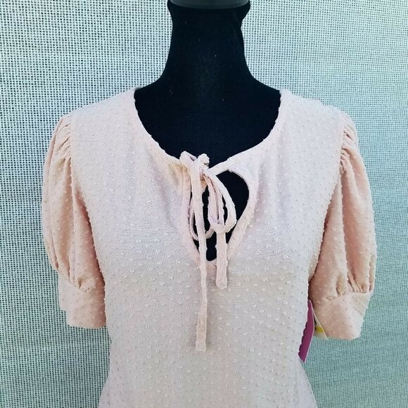 Riley & Rae Women’s Blouse. Size Medium. New With Tags. - Picture 5 of 8